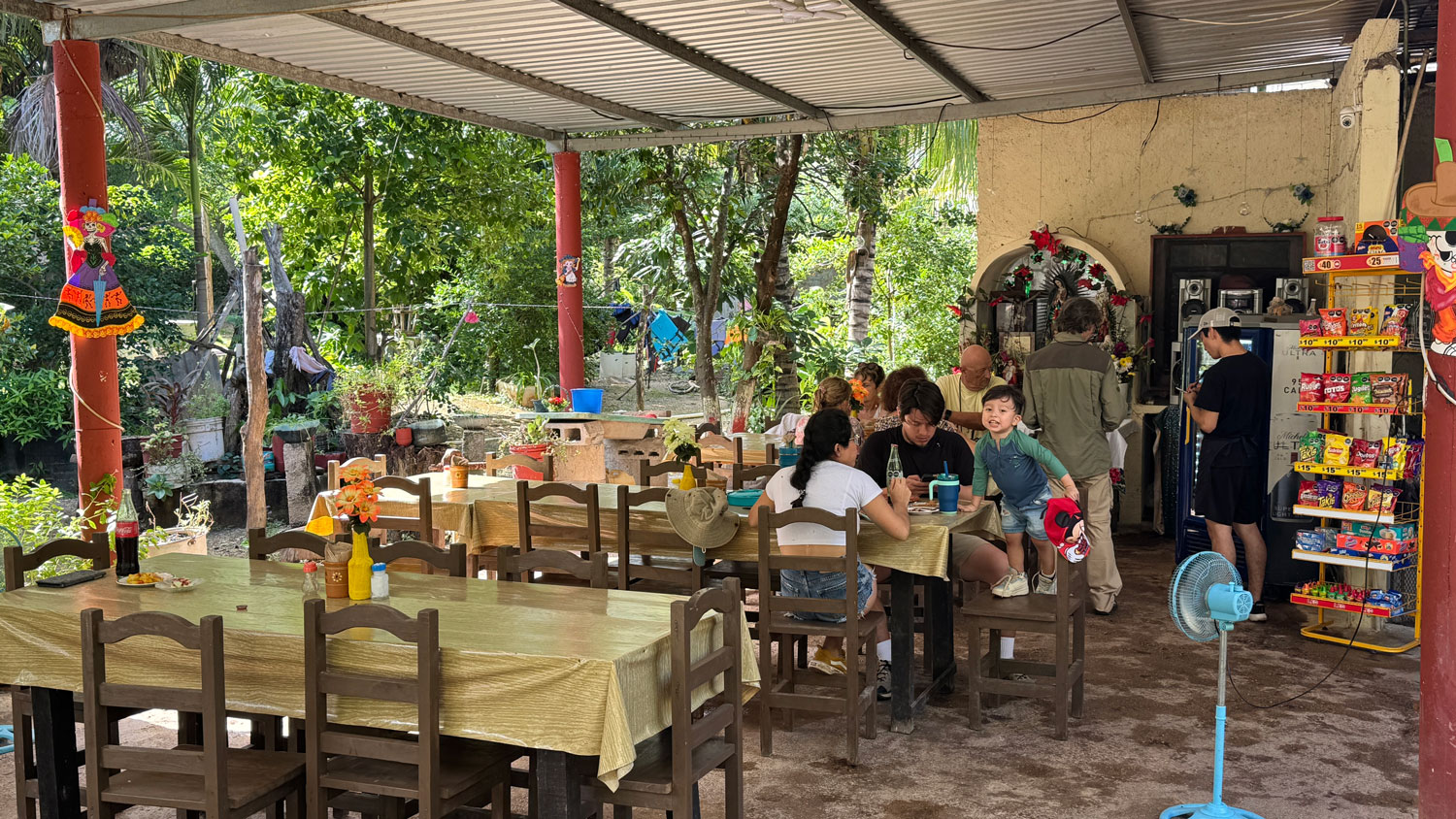 Restaurant bei der Zenote Dzonbakal