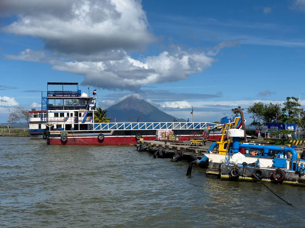 Die Fähre "Che Cuevara" bringt uns nach Ometepe