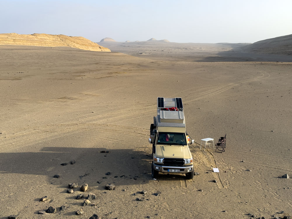 Stellplatz in der Wüste nahe der Piste IC749