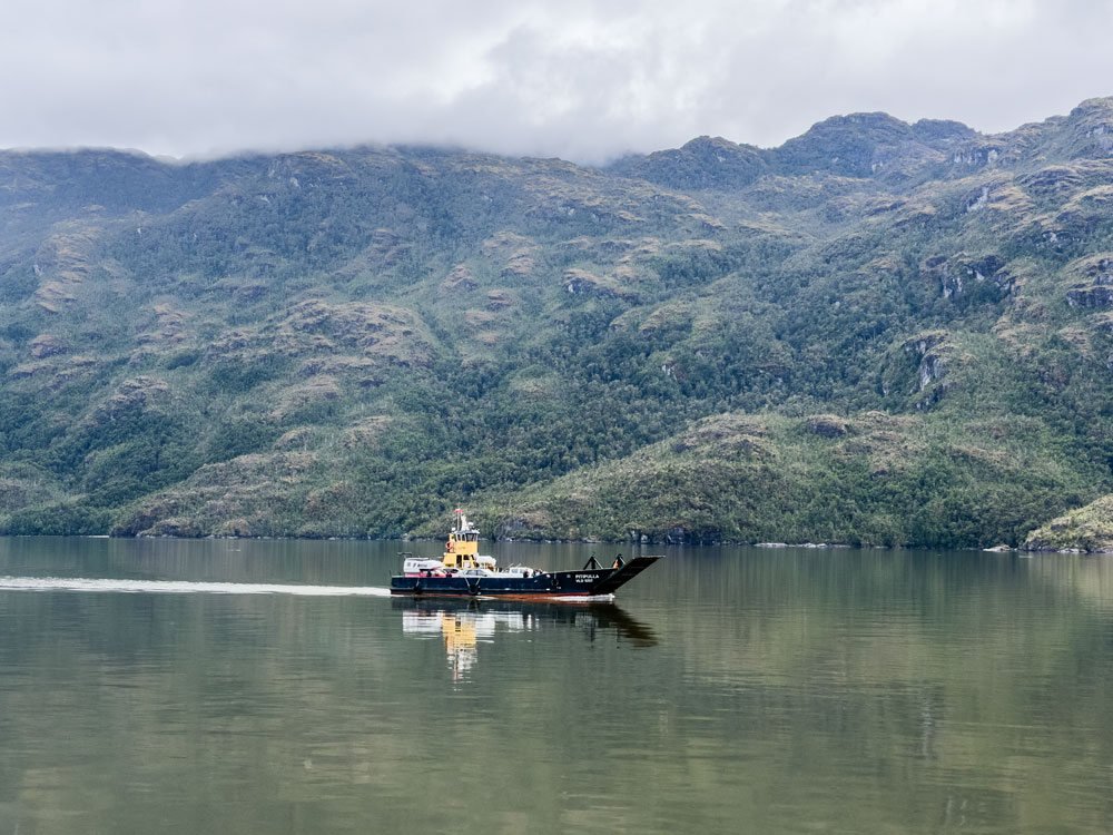 Fähre zwischen Puerto Yungay und Rio Bravo