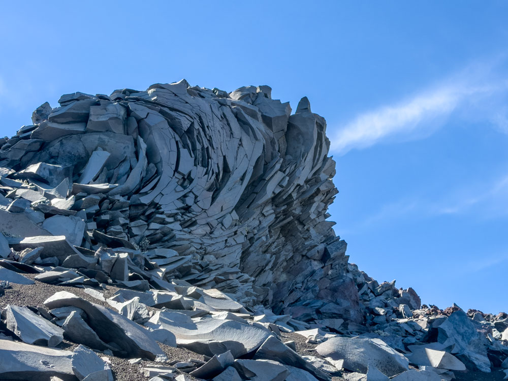 Moderne Kunst - Erodiertes Gestein am Sollipulli