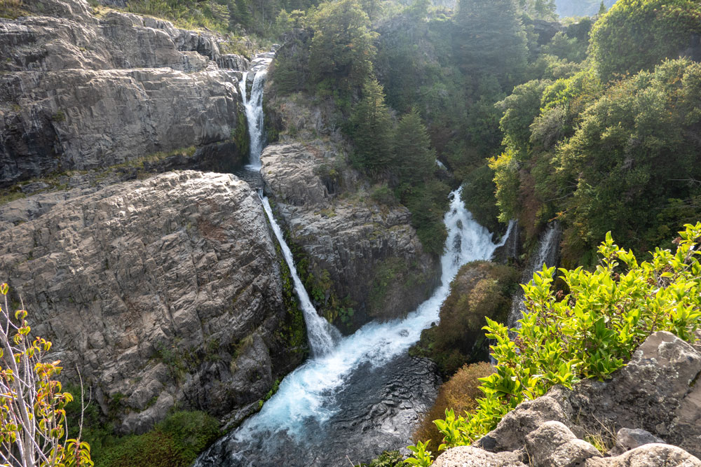 Wasserfälle Las Chilcas im Parque Nacional Laguna del Laja