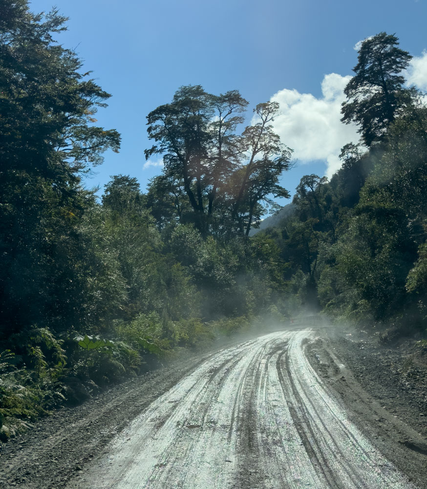 Carretera Austral im Nationalpark Pumalin