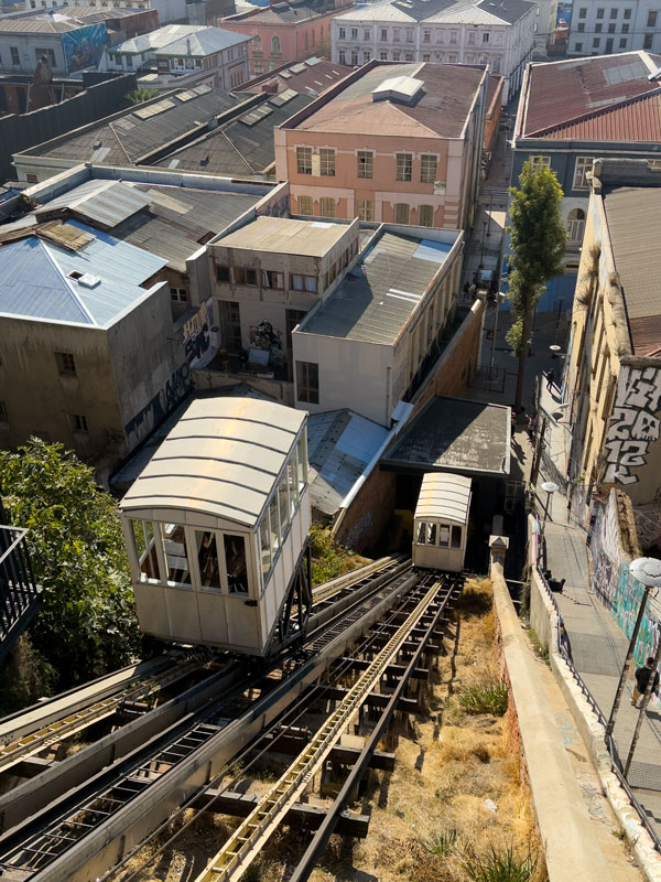 Historischer Aufzug "Ascensor Cordillera" in Valparaiso