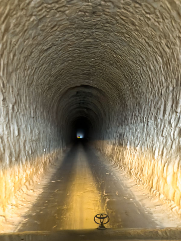 Einer der historischen Tunnel auf der Ruta de los Túneles